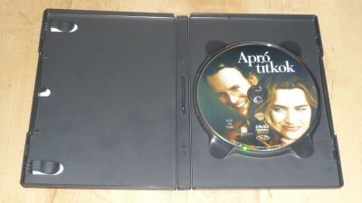 Apró titkok
