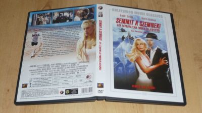 Semmit a szemnek - Egy láthatatlan ember feljegyzései -
