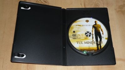 Túl mindenen
