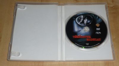 Tökéletes másolat
