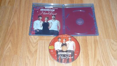 Megdönteni Hajnal Tímeát
