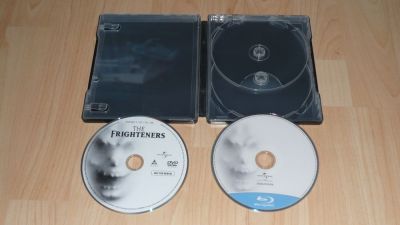 Törjön ki a frász! (BD + DVD)
