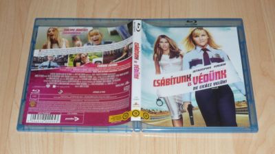 Csábítunk és védünk 
