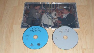 Banks úr megmentése (BD + DVD)
